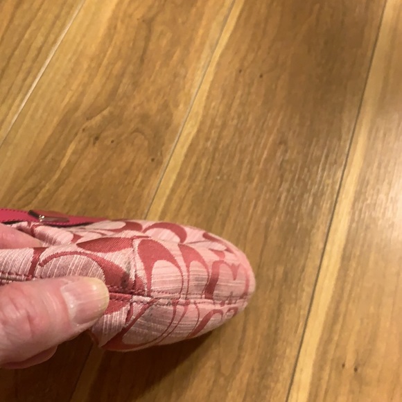 Adorable Pink Coach Wristlet - Picture 6 of 6